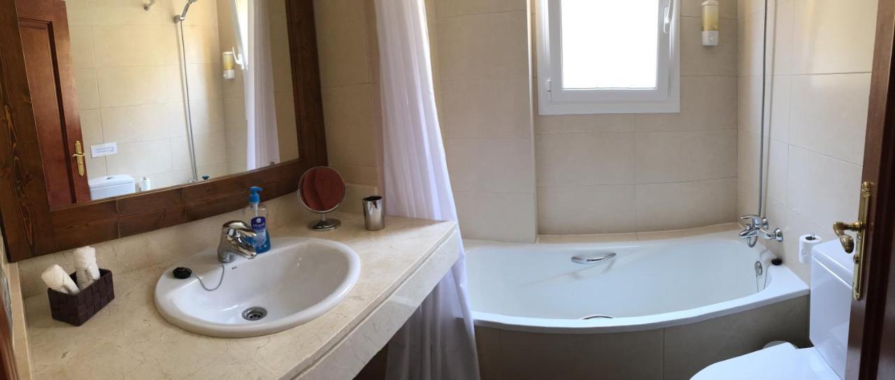 Apartamento De Lujo En Puerto Santiago Пуэрто-де-Сантьяго Экстерьер фото